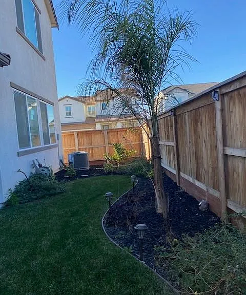 1901 Brogan Dr — Photo 27
