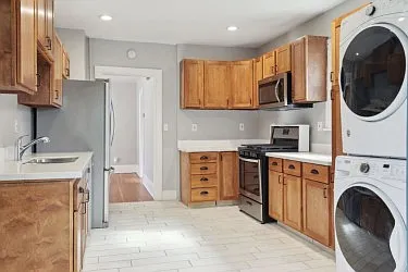 2 bed, 1100 sqft, $1,750 — Photo 1