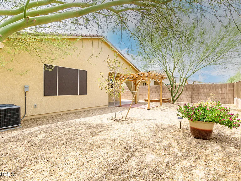 1008 W Deoni Trl — Photo 29