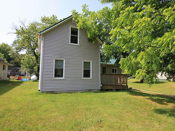 2nd image of 111 Railway Ave