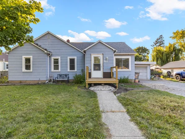 807 S 12th St, Goshen, IN 46526