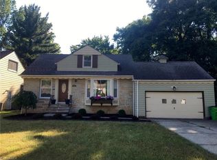 1082 Plainfield Rd, South Euclid, OH 44121