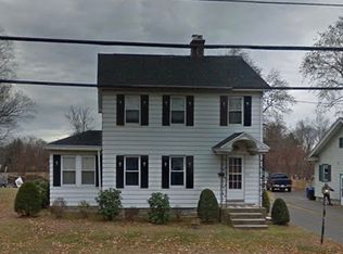 121 Elm St, Agawam, MA 01001