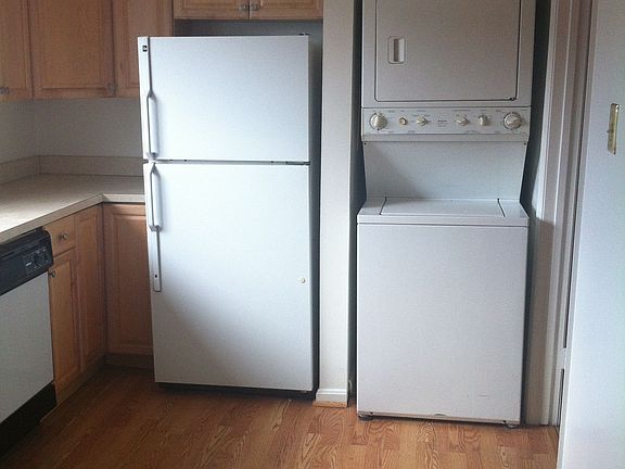 Kitchen w/ w/d