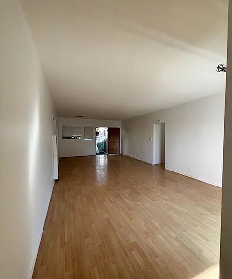 6637 Franklin Ave #8 — Photo 3