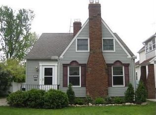 15007 Fernway Ave, Cleveland, OH 44111