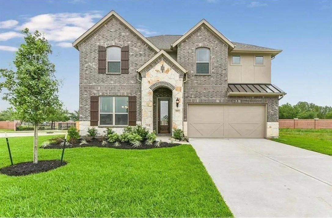 3 bed, 2.5 bath, 3040 sqft, $2,900 — Photo 1