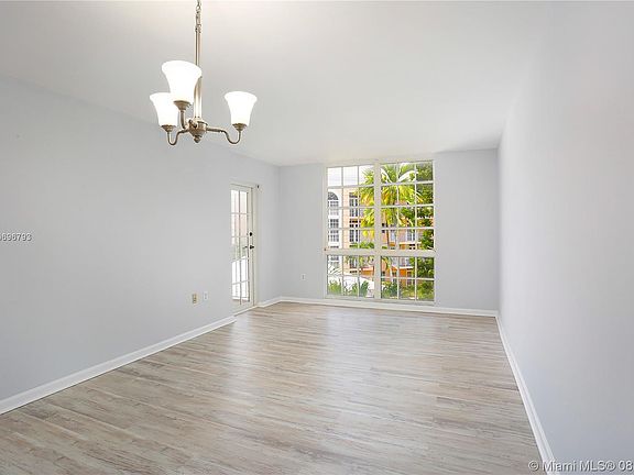 4th image of 1280 S Alhambra Cir APT 2310