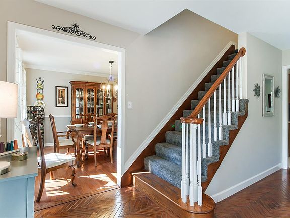 3rd image of 2549 Hickory Dr