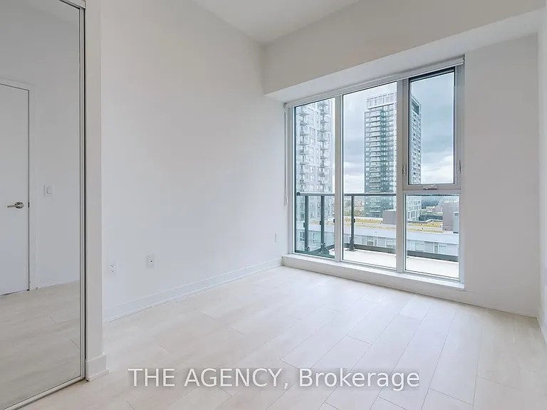 35 Tubman Ave #Penthouse 1115 — Photo 14