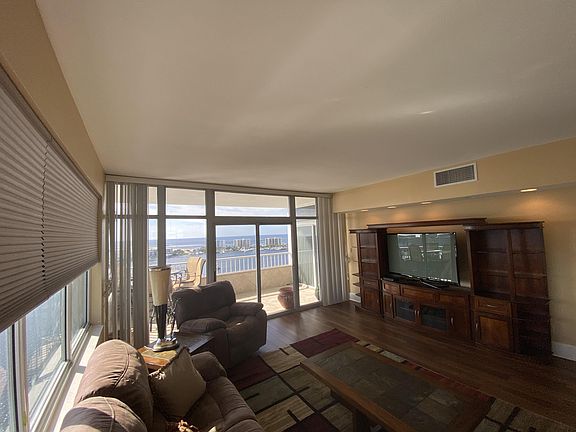 4th image of 320 Harbor Blvd Unit 1101