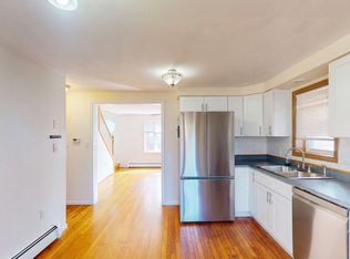 115 L St #1, Boston, MA 02127