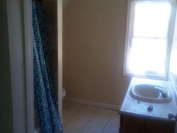 0012_1079115304_large