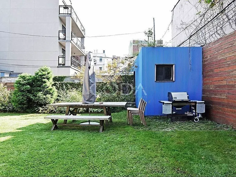 146 Richardson St #3 — Photo 9