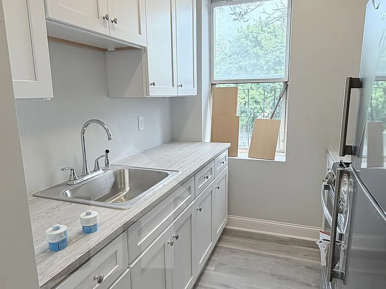 74 Kirkland St #33 — Photo 12