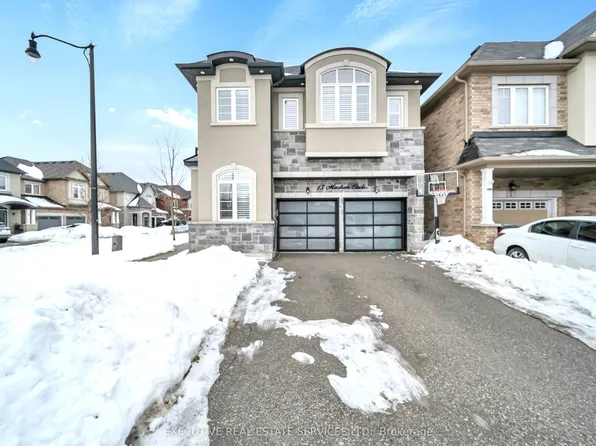 13 Masken Cir, Brampton, ON L7A 4J2