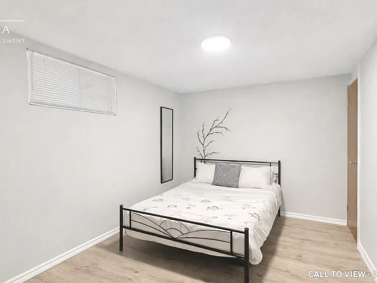 112 Clarence St #2 — Photo 5