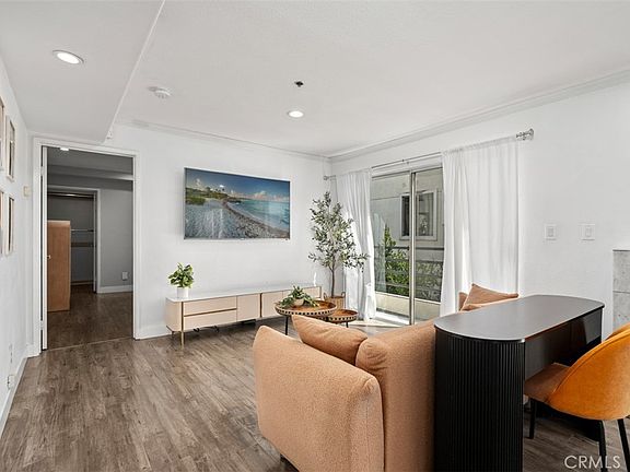 5th image of 116 S Croft Ave APT 102