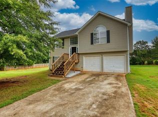 539 Meadows Ln, Social Circle, GA 30025