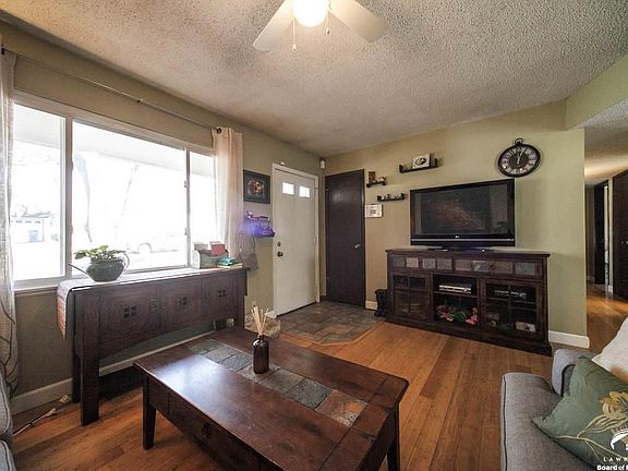 5th image of 2710 Ponderosa Dr