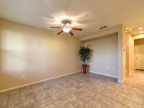 4th image of 605 Blossom Rock Ln