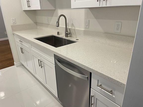5th image of 3202 W 154th St