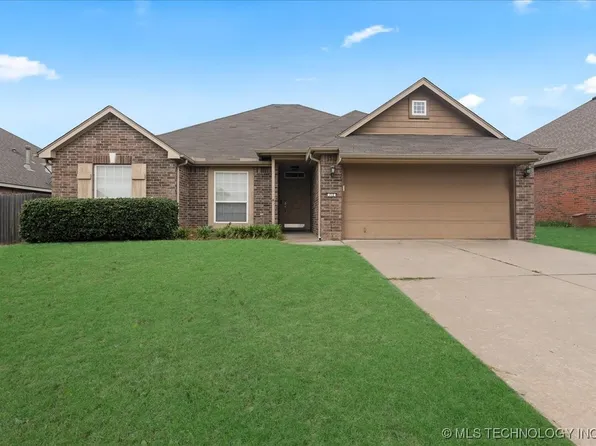 712 E Canton St, Broken Arrow, OK 74012