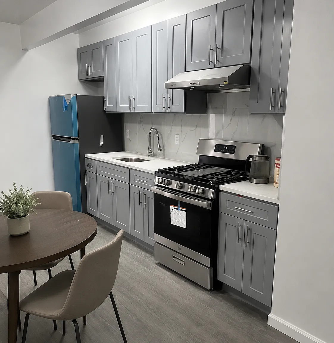 2 bed, $2,400 — Photo 3