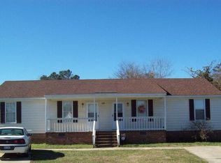 105 Suzanne Cir, Roanoke Rapids, NC 27870