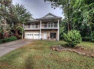 101 Cove Point, Montgomery, TX 77356