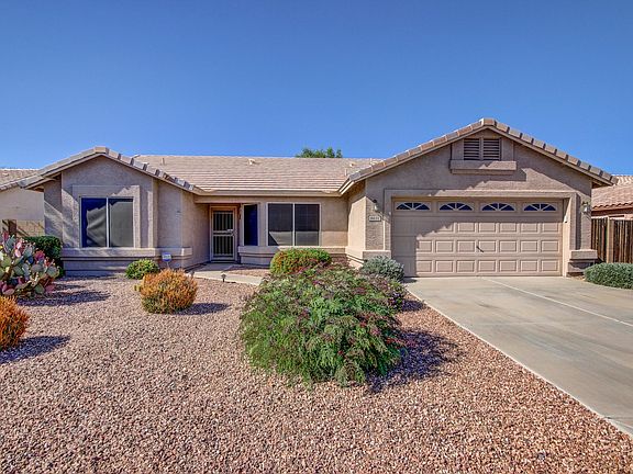 3rd image of 8832 W Echo Ln
