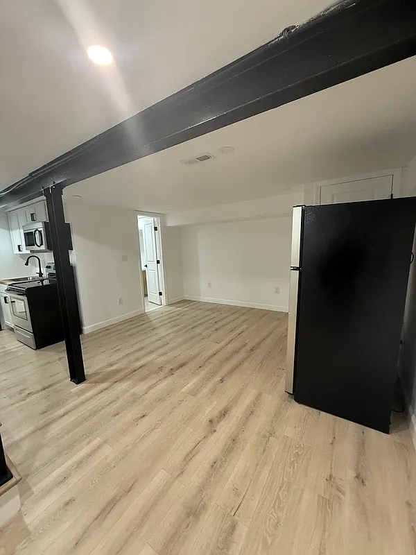 1 bed, 1.0 bath, 750 sqft, $1,599 — Photo 1