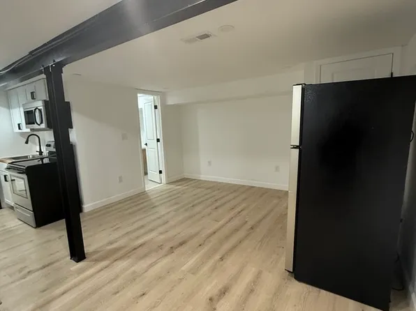 1212 18th St NE #B, Washington, DC 20002