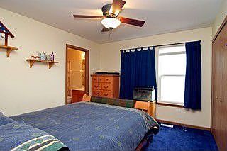 5th image of 3916 Foxglove Dr