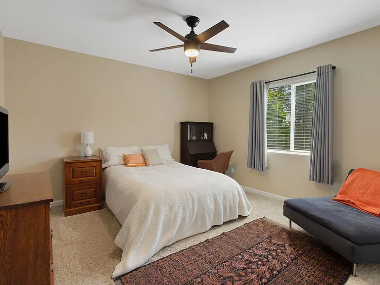 8905 Corona St NE — Photo 15