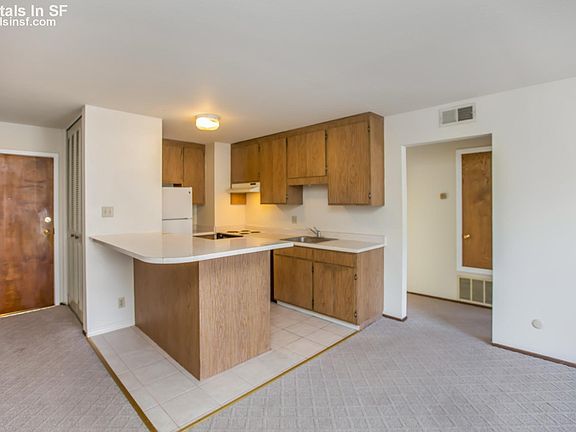 3rd image of 521 Arguello Blvd APT 4