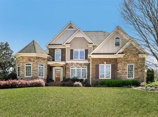 130 Braxton Way, Roswell, GA 30075