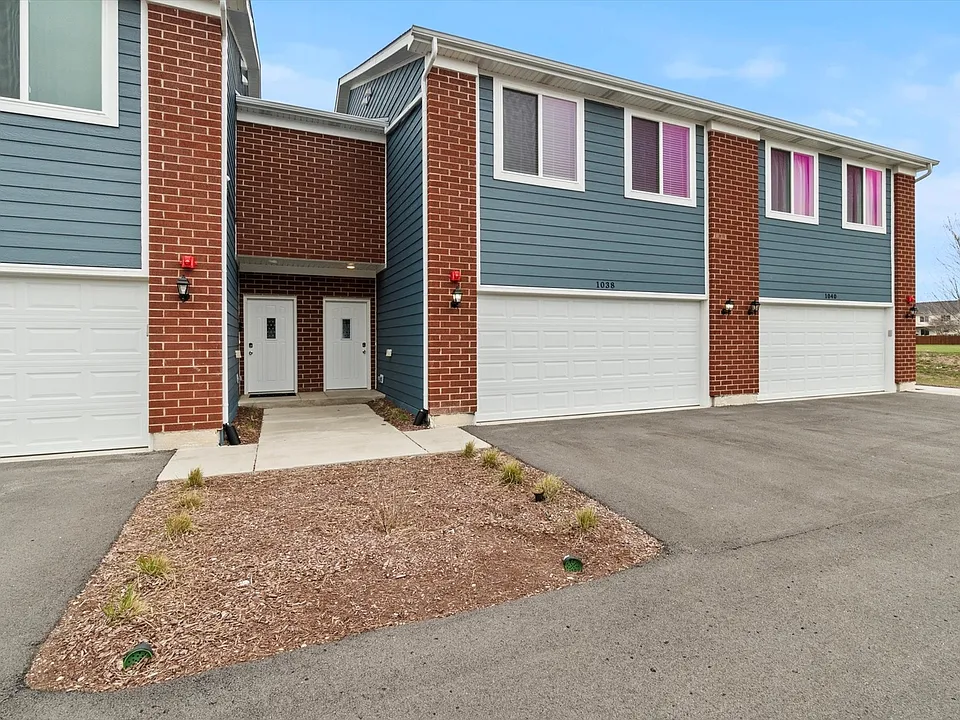 1038 Gillespie Ln #1038