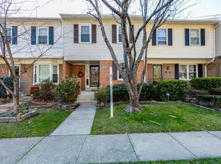 5868 Langton Dr, Alexandria, VA 22310