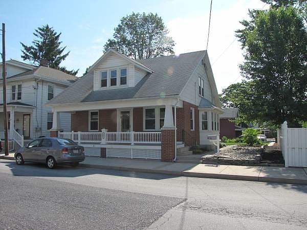1st image of 161 New Haven St