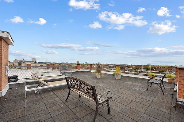 Sold by Ilite Realty Inc | media 48