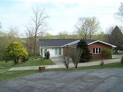4th image of 132 Redwood Dr