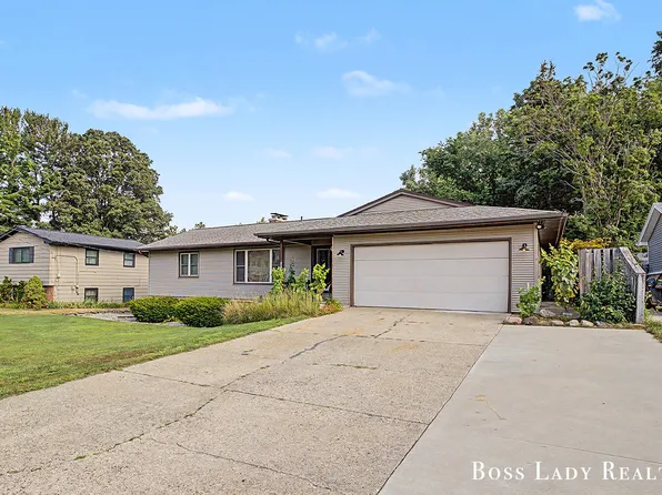 3525 Yellowstone Dr SW, Grandville, MI 49418