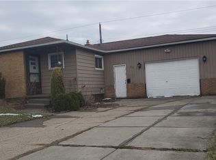 27 Lemoine Ave, Cheektowaga, NY 14227