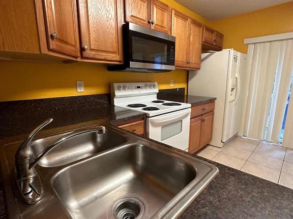 5th image of 4144 NW 67th Ter
