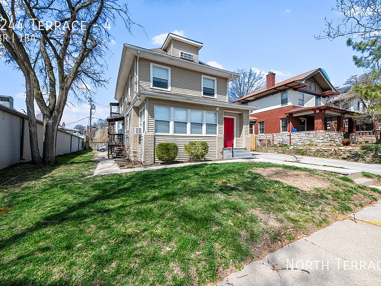 4244 Terrace St #4 — Photo 6