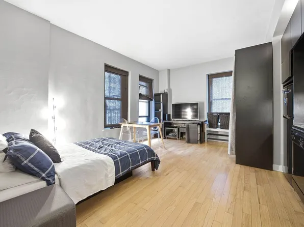 56 Pine St APT 8C, New York, NY 10005