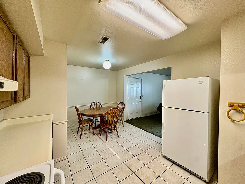 855 E 700 N #1-C