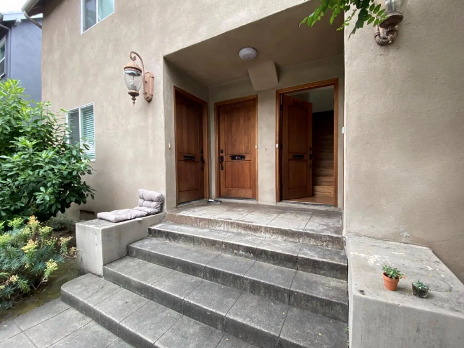 2 bed, 1000 sqft, $2,995 — Photo 2