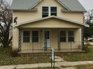 101 S 2nd St, Herington, KS 67449